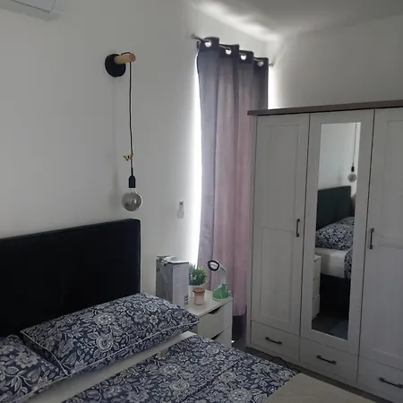Lu Apartment