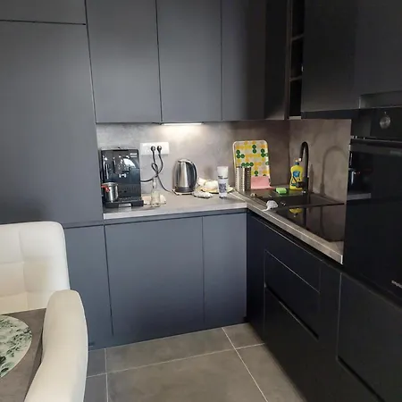 Lu Apartment *